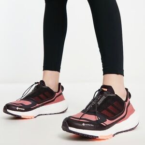 GORE-TEX Black and Pink Athletic Shoes